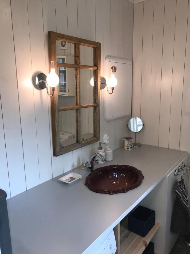 Nora'S Waterfront Cabin Svolvær Zewnętrze zdjęcie