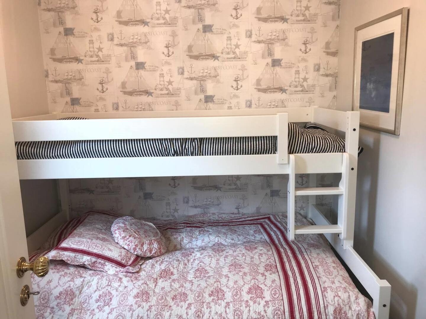 Nora'S Waterfront Cabin Svolvær Zewnętrze zdjęcie