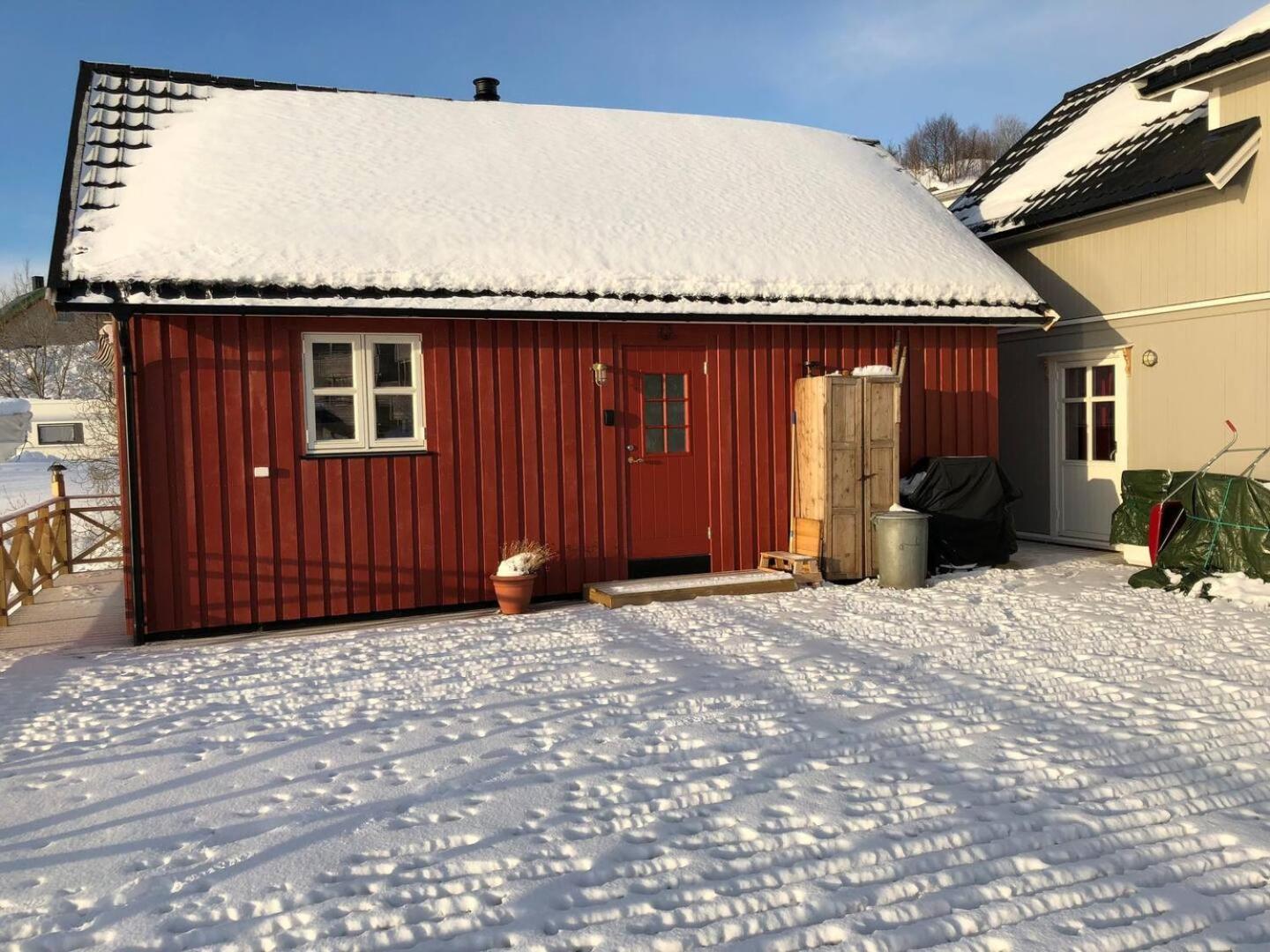 Nora'S Waterfront Cabin Svolvær Zewnętrze zdjęcie